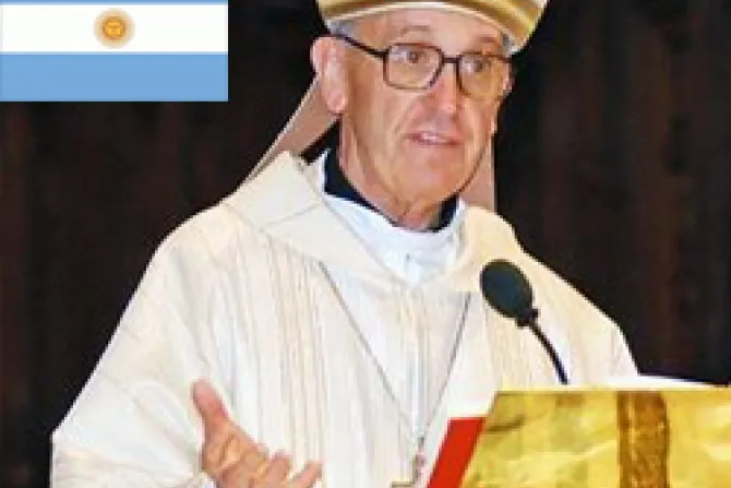 Cardenal Bergoglio: Obispos deben servir con corazón manso, paciente y constante