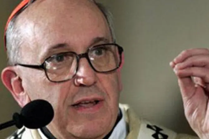 Cardenal Bergoglio: Consagrados son "un puente hacia Dios"