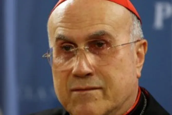 Cardenal Bertone: Filtraciones han traído días de unidad al Vaticano