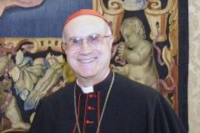 Cardenal Bertone: Misión a Siria se postergaría para después del Sínodo