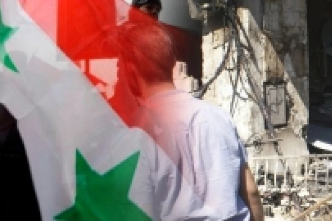 Bomba mata a 12 cristianos durante funeral en Siria