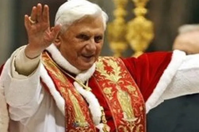 Benedicto XVI visitará Barcelona y Santiago de Compostela en noviembre