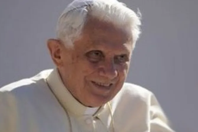 El Papa Benedicto XVI recibe al Presidente Nicolás Sarkozy