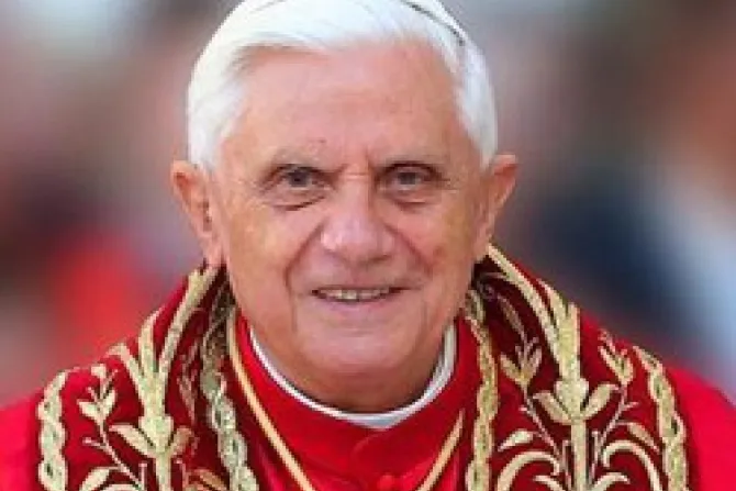 Anunciar a Cristo también en el mundo digital, pide el Papa Benedicto a sacerdotes