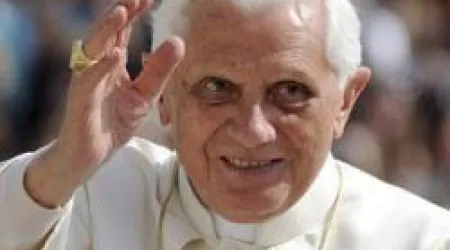 Anunciar Evangelio con pasión para hacer plenamente humana a la humanidad, alienta el Papa