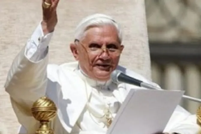 Benedicto XVI: Dejémonos sorprender por palabras de Cristo