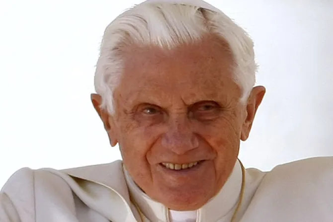 Benedicto XVI se mudará a monasterio de clausura en el Vaticano el jueves