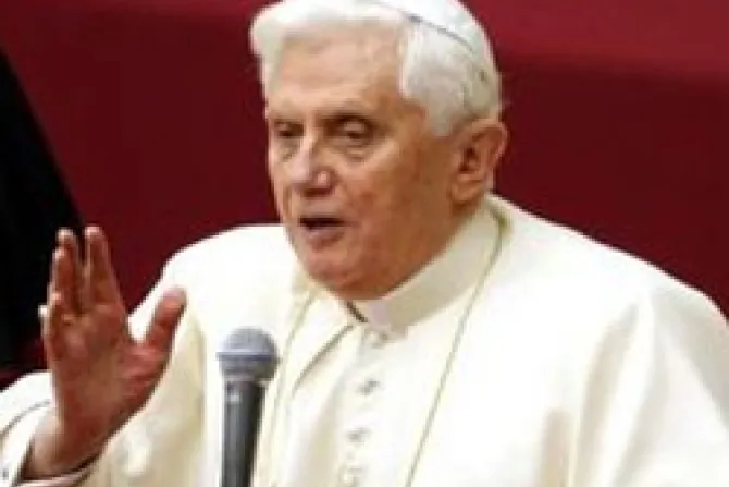Benedicto XVI crea nueva autoridad vaticana para prevenir actividades financieras ilegales