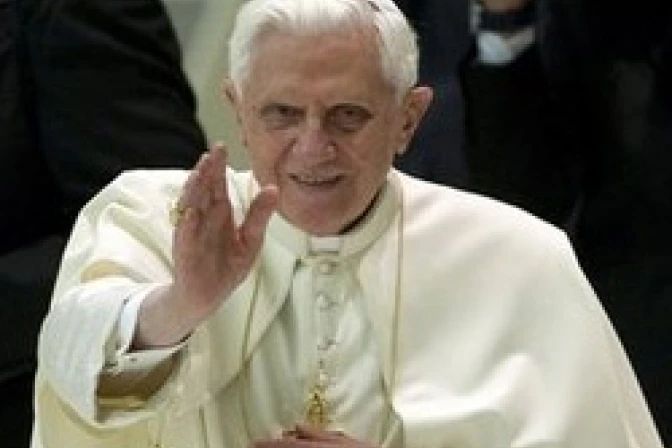 Acoger a Cristo con la fe y amor de María, exhorta el Papa Benedicto XVI