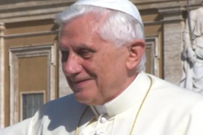 Diálogo de salvación entre confesores y penitentes, pide el Papa Benedicto XVI