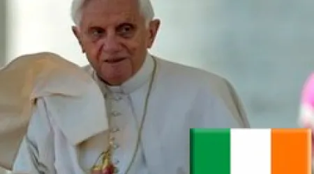 Benedicto XVI a católicos de Irlanda: Enérgica condena a abusos e inicio de camino de curación y renovación