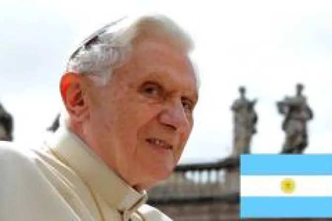 Benedicto XVI alienta a argentinos a renovar el impulso apostólico