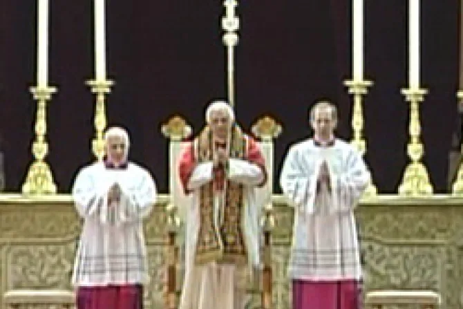 Testimonio ardoroso y oración humilde para suscitar vocaciones, exhorta Benedicto XVI