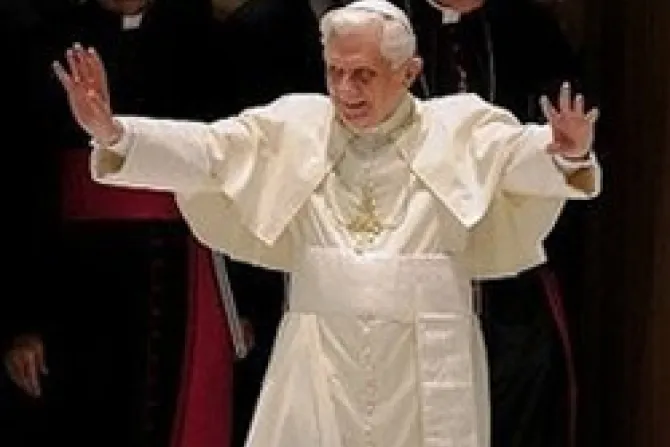 Defender raíces cristianas de Europa, alienta el Papa Benedicto XVI