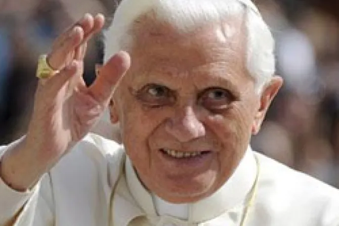 Coraje y formación para anunciar a Cristo en sociedad secularizada, pide el Papa