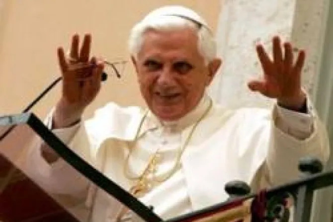 El arte es camino para llegar a Dios, dice el Papa Benedicto XVI