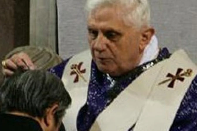 Cuaresma no es tiempo gris ni triste, dice el Papa