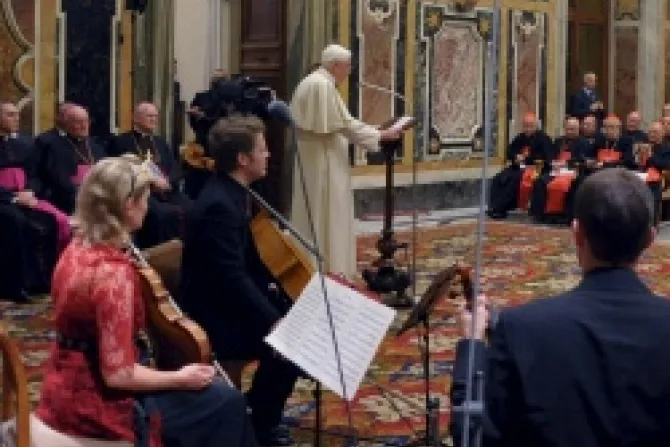 Benedicto XVI resalta valor educativo de la música para lograr equilibrio y armonía