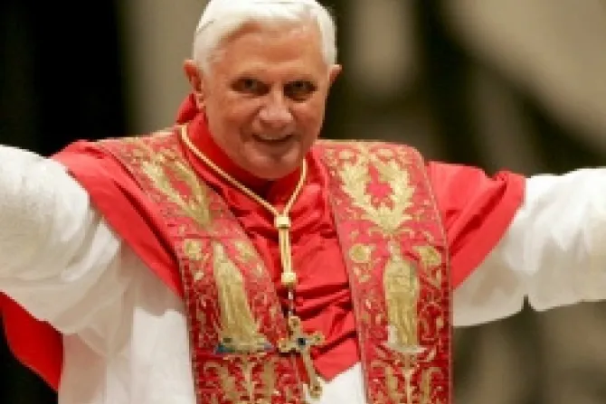 Deporte es escuela de valores humanos y cristianos, resalta el Papa Benedicto XVI