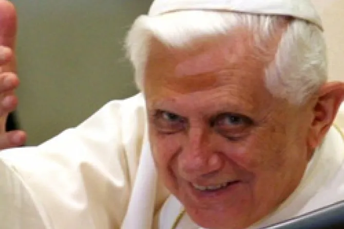 Benedicto XVI dará nuevo vigor a fe de católicos en Reino Unido, dice Arzobispo escocés
