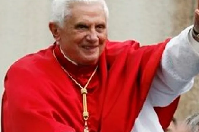 Benedicto XVI alienta desarme nuclear: Guerra no es medio para solucionar conflictos