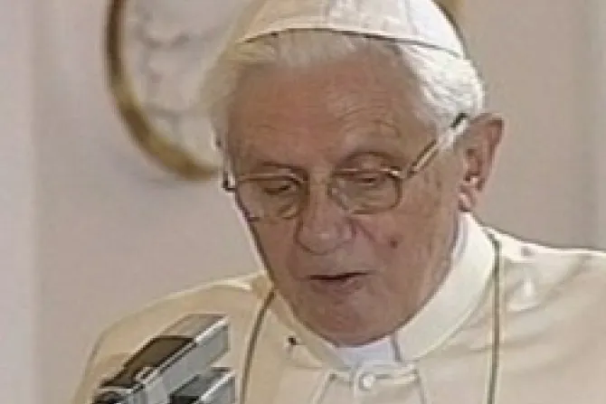 Justicia de la Iglesia es requisito mínimo e indispensable de la caridad, dice el Papa