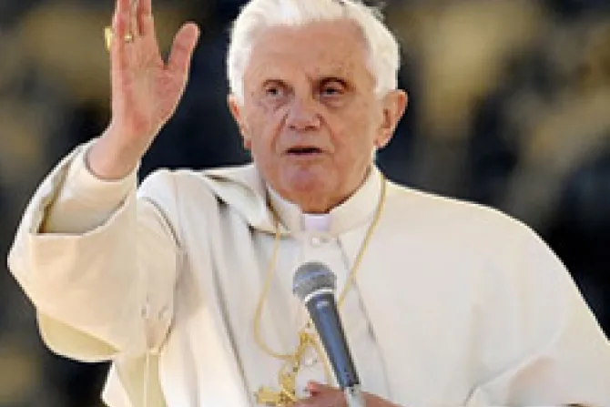 Benedicto XVI: "Salud reproductiva" hiere al ser humano
