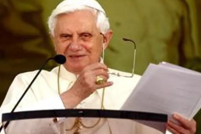 Iglesia Católica contribuye siempre al bien común, afirma el Papa Benedicto XVI