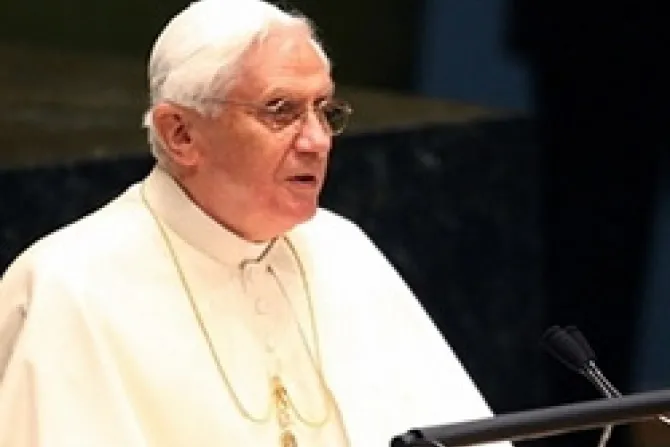El Papa: Urge restablecer primacía de Dios en la vida