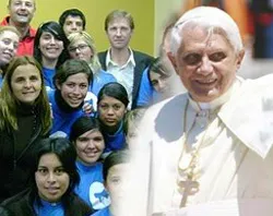Dios ama personalmente a cada joven y responde a sus interrogantes más profundas, dice el Papa