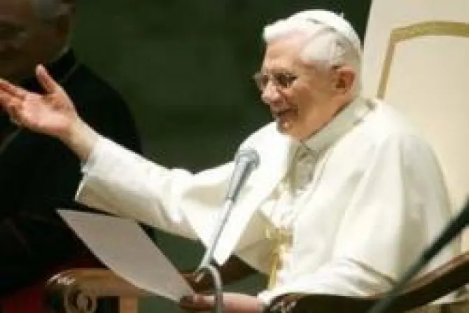 El Papa: Ante la muerte, sólo Dios ofrece esperanza de eternidad