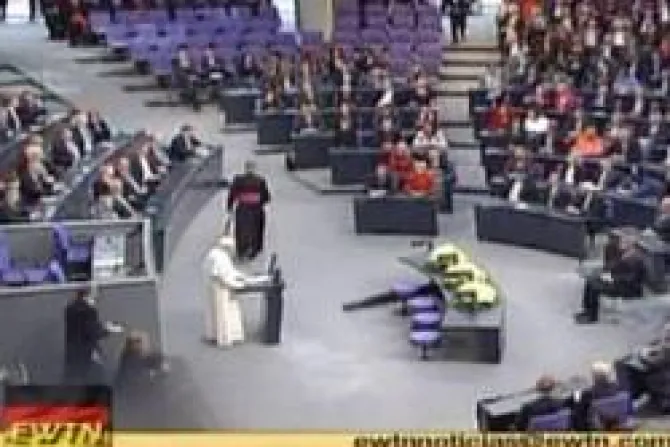 El Papa al Parlamento alemán: No se puede prescindir de Dios en las leyes
