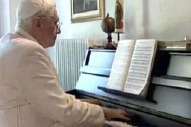 Nuevo libro del Papa Benedicto sobre música: "Alabar a Dios con el arte"