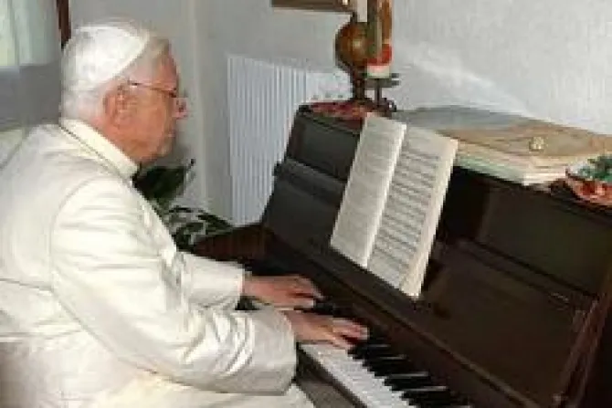 Discernir siempre calidad de música usada en liturgia, alienta el Papa