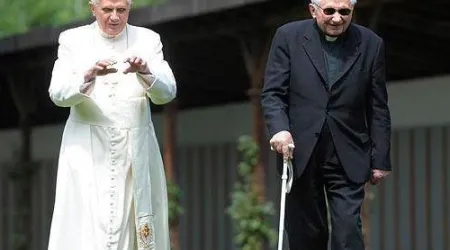 Con un día de música, Benedicto XVI celebró el 90 cumpleaños de su hermano Georg