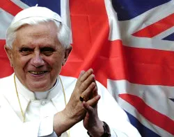Visita a Reino Unido ha eliminado prejuicios contra el Papa, afirma vocero vaticano