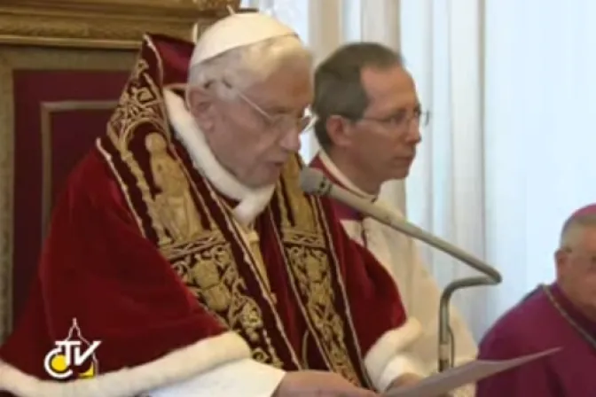 Renuncia de Benedicto XVI fue enseñanza muy grande, asegura expresidente de Perú