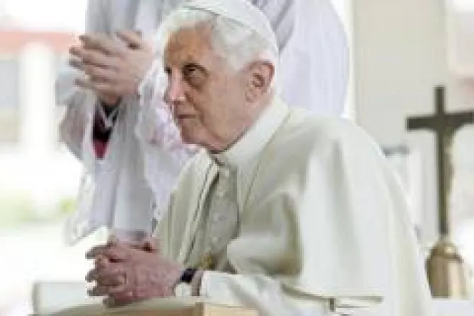 El Papa reza por las víctimas del huracán Sandy en EEUU