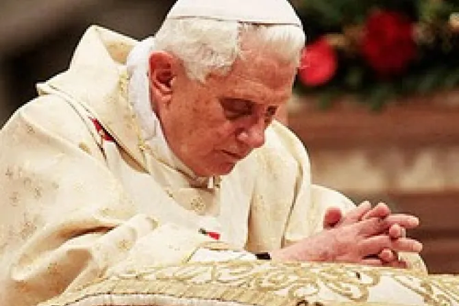 El Papa Benedicto XVI clama por la paz en India, Pakistán y Afganistán