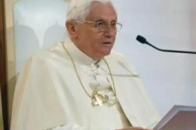 Toda vida humana es sagrada porque viene de Dios, dice el Papa