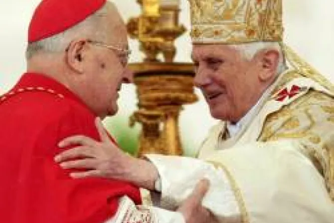 Decano del Colegio de Cardenales al Papa: Su pontificado brillará como las estrellas