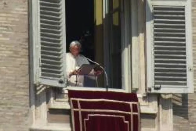 VIDEO y TEXTO COMPLETO: Último Ángelus del Papa Benedicto XVI