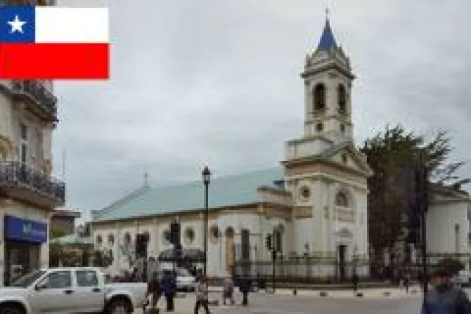 Chile: Animalistas condenan ataque a catedral de Punta Arenas