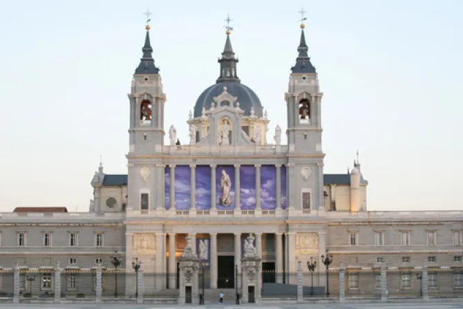 Catedral de la Almudena cumple 20 años de la dedicación por Beato Juan Pablo II