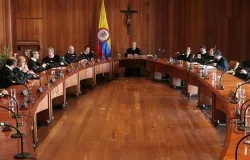 Lanzan campaña para evitar que ley antidiscriminación condene a obispo colombiano