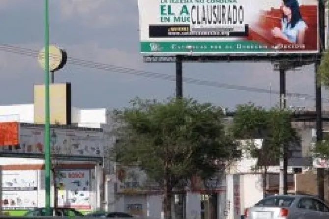 Clausuran propaganda de aborto promovido por falsas católicas en México