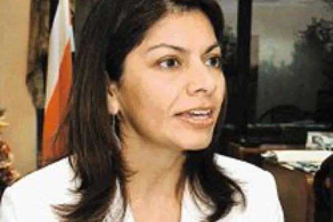 Candidata a presidencia de Costa Rica contra aborto y "matrimonio" homosexual