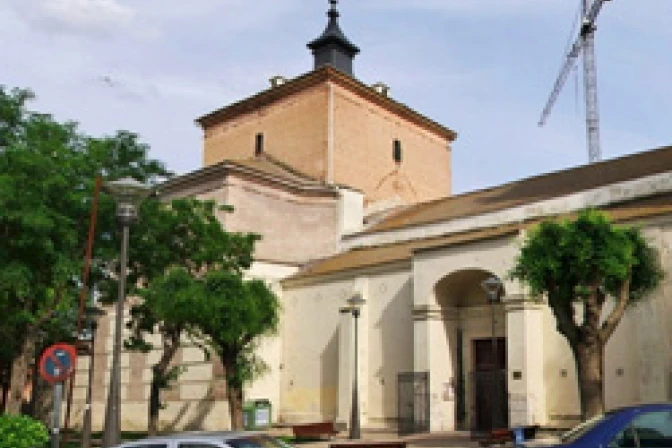 Destruyen Sagrario y corona de la Virgen en iglesia en España