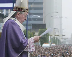 Cardenal Juan Luis Cipriani en la Misa ante el Señor de los Milagros (foto Arzobispado de Lima)?w=200&h=150