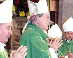 Cardenal Juan Luis Cipriani en la Misa que celebró ayer en Santiago de Chile (foto iglesia.cl)?w=200&h=150